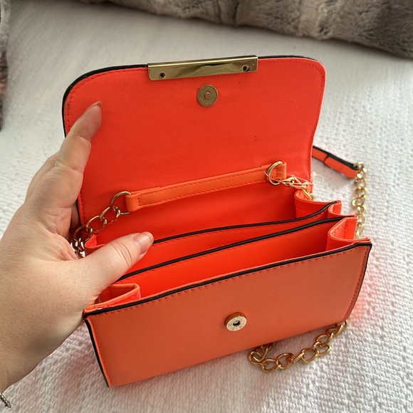 Neon coral crossbody - Picture 2 of 2